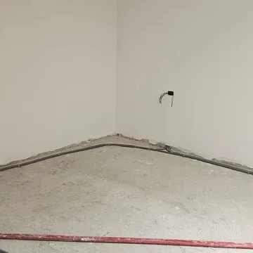 Punë e Enzo Elektro, foto 1