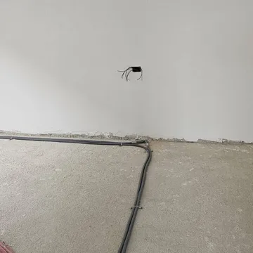 Punë e Enzo Elektro, foto 2
