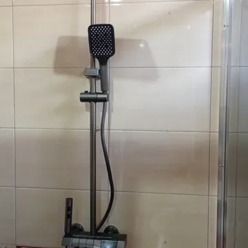 Punë e Lindi Term, foto 2