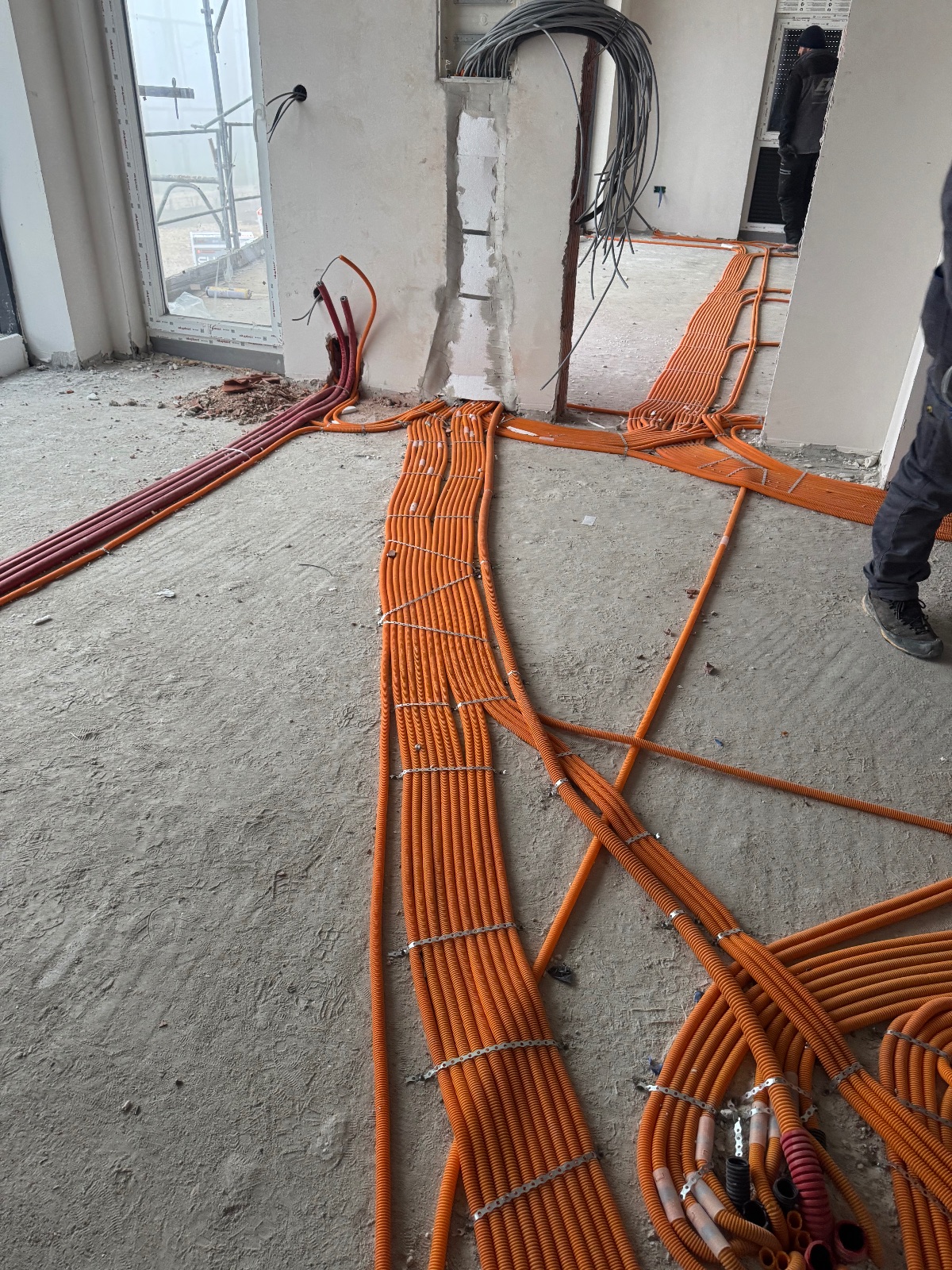 Punë e Elektro Xeni, foto 3