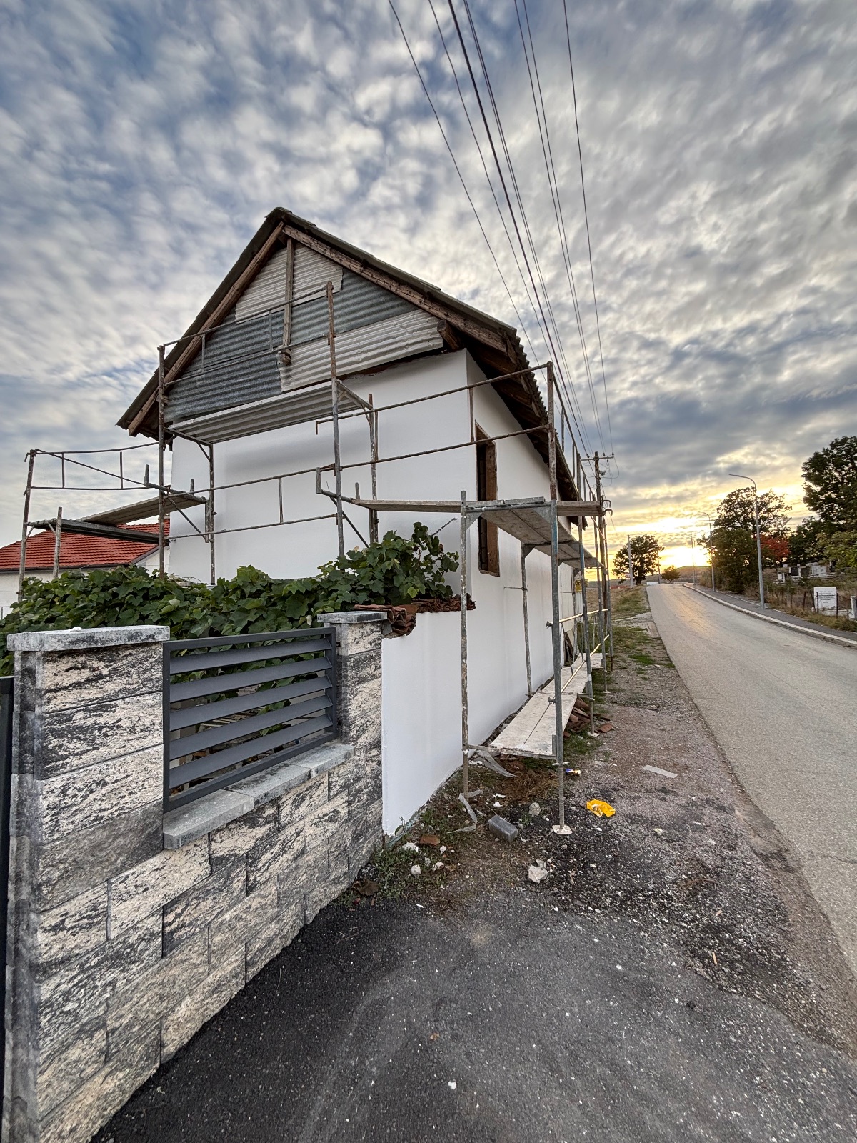 Punë e Shtëpia E Re, foto 2
