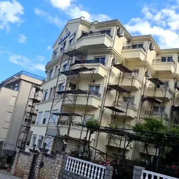 Punë e Ardi, foto 3