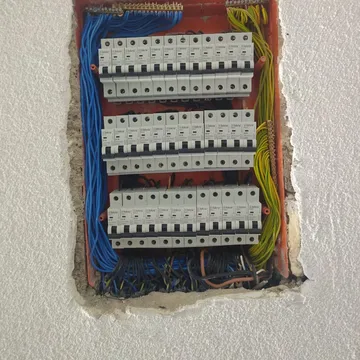 Punë e Elektro Instalues dhe Riparues, foto 4