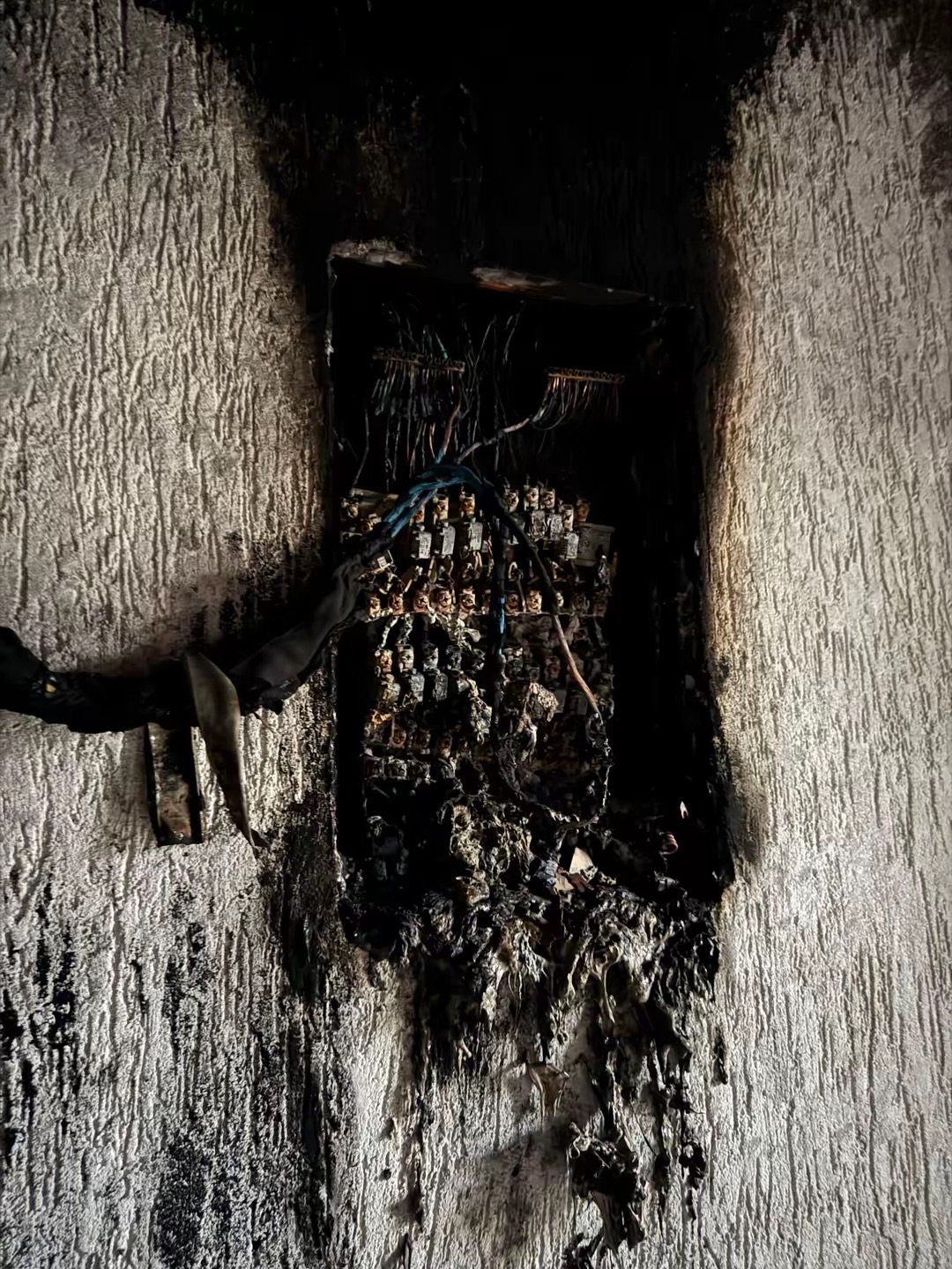 Punë e Elektro Xeni, foto 1